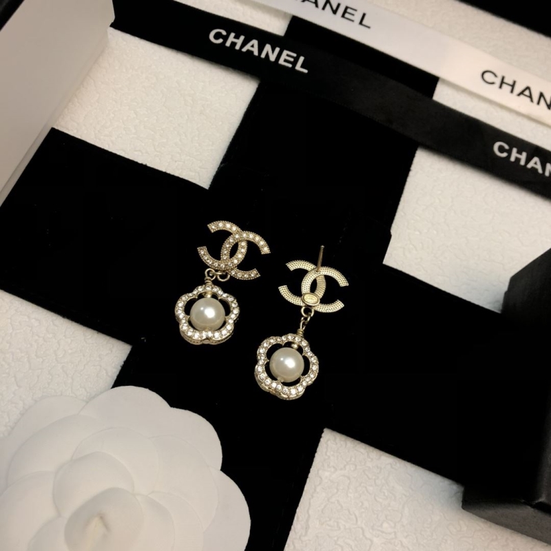 Ch**el earrings